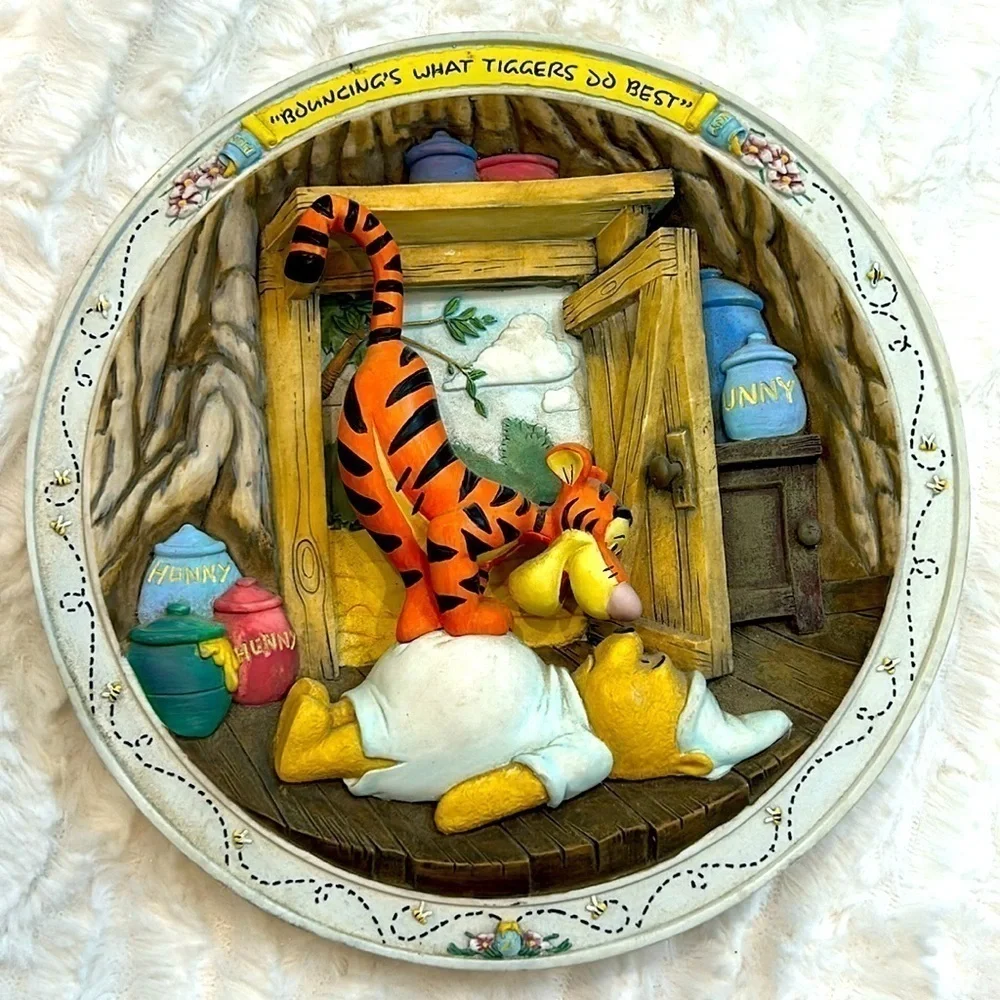 1995 Winnie the Pooh Bradford Exchange 3D Plate Bouncing’s What Tiggers Do Best